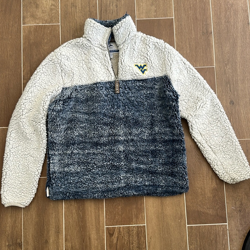 West Virginia Mountaineers teddy sherpa quarter-zip pullover. Size small